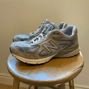 New Balance 990v4 Running Shoes